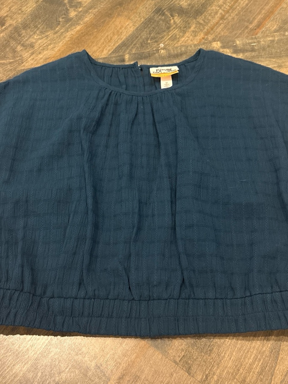 Sea New York Navy Textured Short Sleeve Crop Blouse